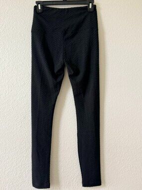 Lyssé High-Waist Black Chevron Herringbone Knit Ponte Pants Leggings.Size Small